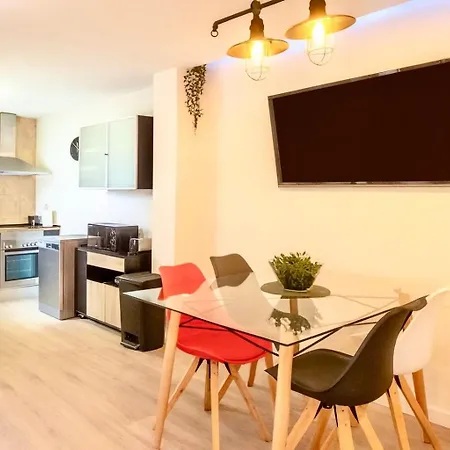 Desconecta Junto Al Mercado De Alicante