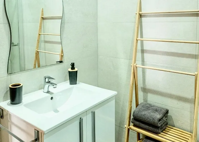 Desconecta Junto Al Mercado De *